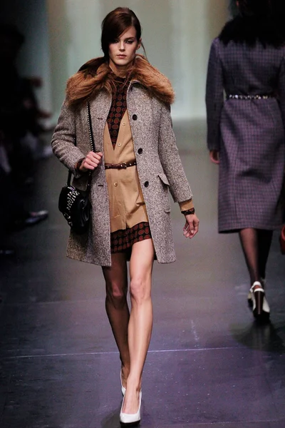 Look 8